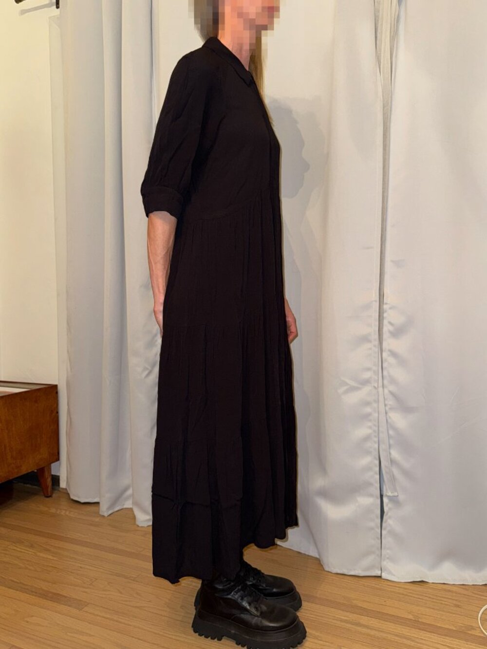 a Loves a Women's Black Dress - Picture 6 of 8